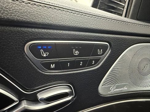 Used 2017 Mercedes-Benz S 550 4MATIC Sedan image 17