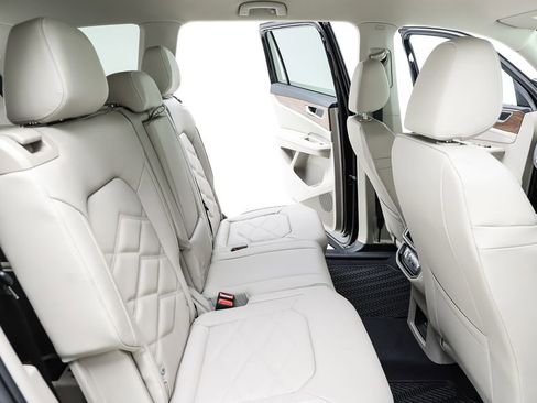 New 2026 Volkswagen Atlas SE image 73