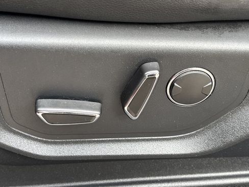 Used 2019 Ford F250 Lariat w/ Lariat Ultimate Package image 22