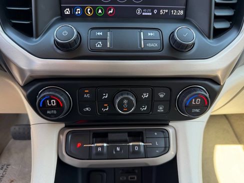 Used 2023 GMC Acadia Denali AWD/4WD image 35
