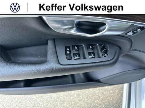 Used 2019 Volvo XC90 T6 Momentum w/ Advanced Package AWD/4WD image 15