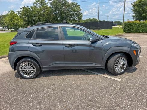 Used 2020 Hyundai Kona SEL FWD image 2