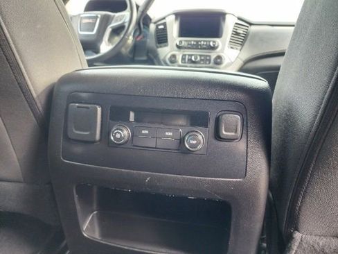 Used 2020 GMC Yukon SLE w/ SLE Value Package AWD/4WD image 25