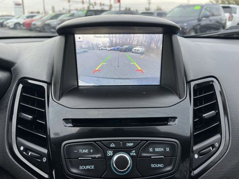 Used 2019 Ford Fiesta SE w/ Equipment Group 201A image 18