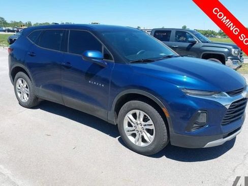 Used 2022 Chevrolet Blazer LT AWD/4WD image 2