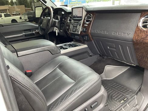 Used 2015 Ford F250 Platinum AWD/4WD image 29