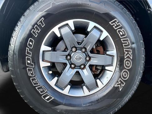 Used 2018 Nissan Frontier SV RWD image 11