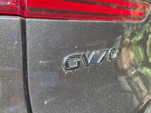Used 2025 Genesis Electrified GV70 AWD/4WD image 5