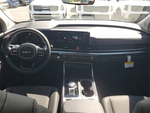 New 2026 Kia Carnival SX Prestige image 22