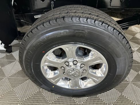 Used 2024 RAM 3500 Big Horn AWD/4WD image 12
