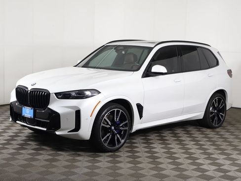 Used 2024 BMW X5 xDrive40i AWD/4WD image 11