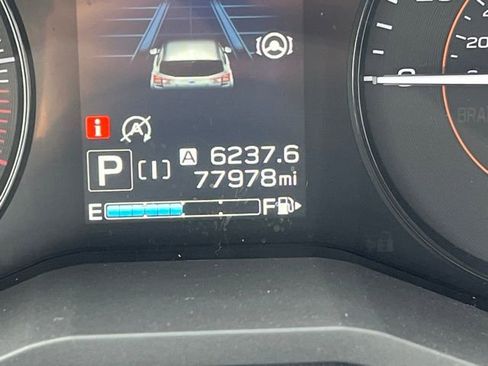 Used 2021 Subaru Crosstrek 2.0i Premium w/ Moonroof Package image 17