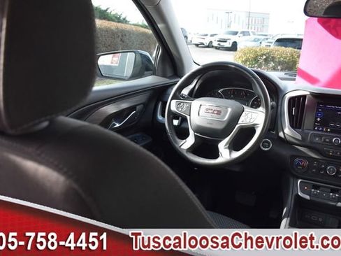Used 2024 GMC Terrain SLE w/ Driver Convenience Package image 24