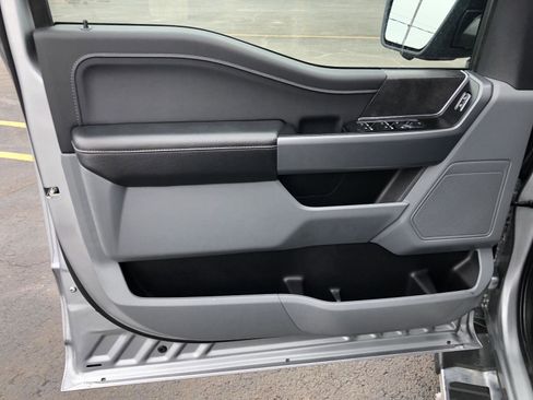 Used 2024 Ford F150 XLT w/ Tow/Haul Package image 3