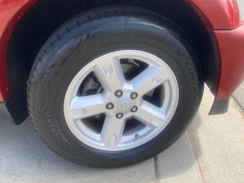 Used 2007 Dodge Nitro SLT RWD image 9
