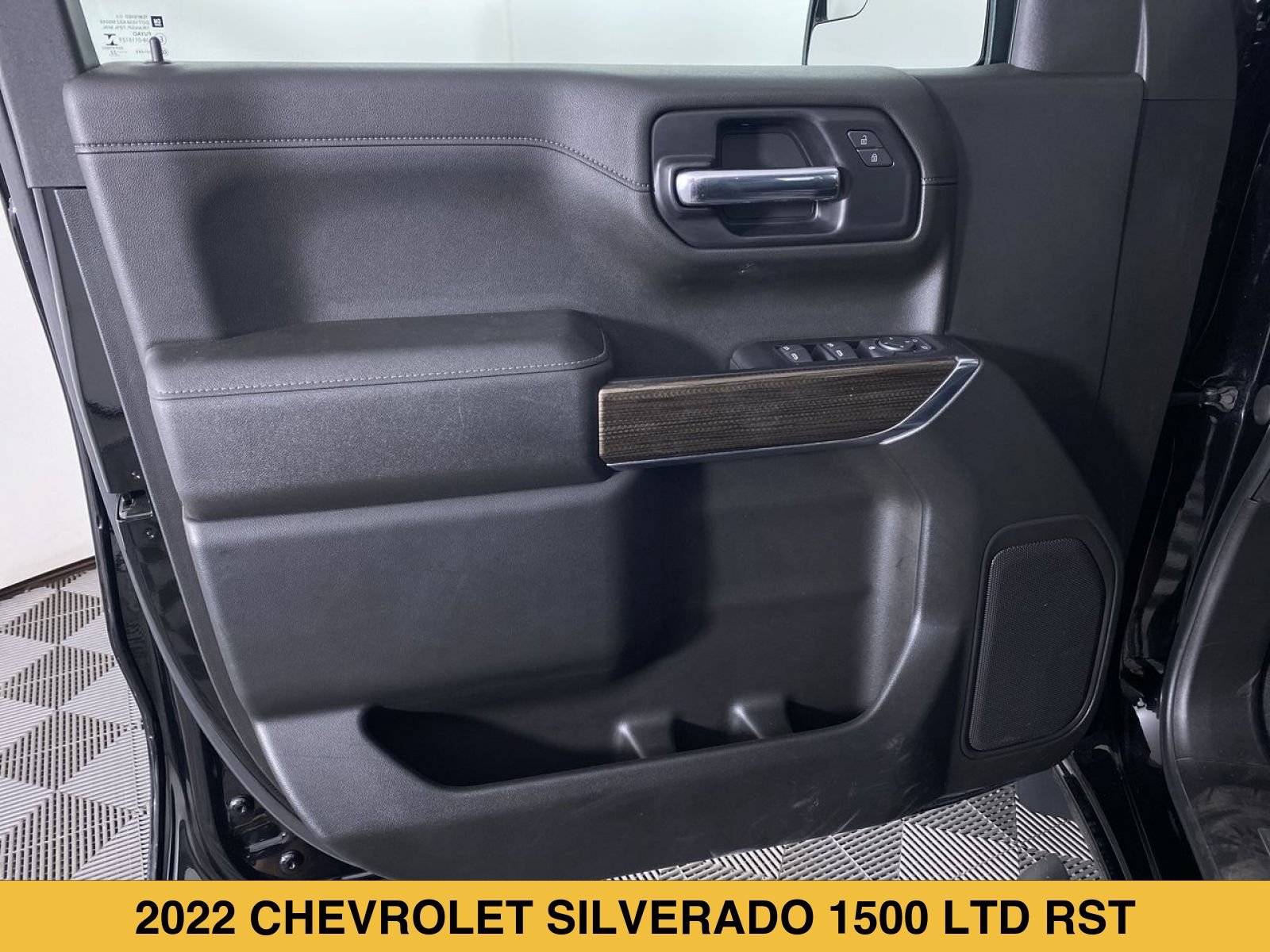 Certified 2022 Chevrolet Silverado 1500 RST AWD/4WD image 11