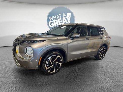 Used 2022 Mitsubishi Outlander SEL image 8