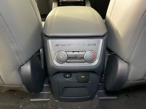 New 2025 Ford Explorer Active w/ Active Comfort Package image 18