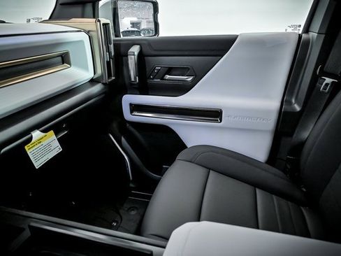 New 2025 GMC Hummer EV 2X image 20