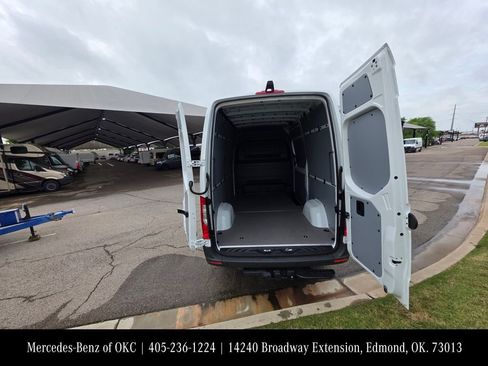 New 2026 Mercedes-Benz Sprinter 2500 image 5