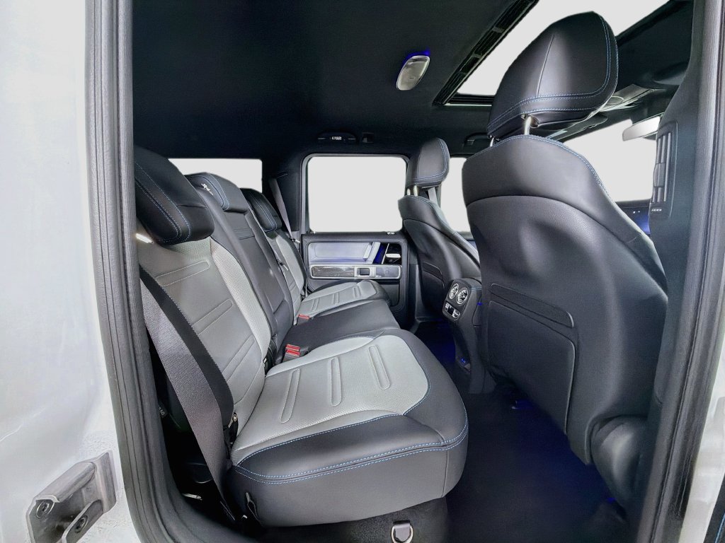 Used 2025 Mercedes-Benz G 580 w/ EQ Technology image 30