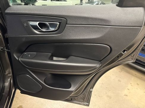 Used 2021 Volvo XC60 T5 Inscription w/ Climate Package image 48