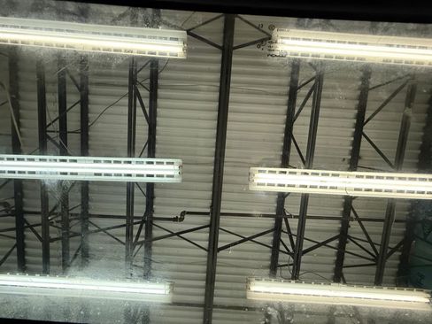 Used 2014 Dodge Challenger SRT8 w/ Harman/Kardon Audio Group image 31