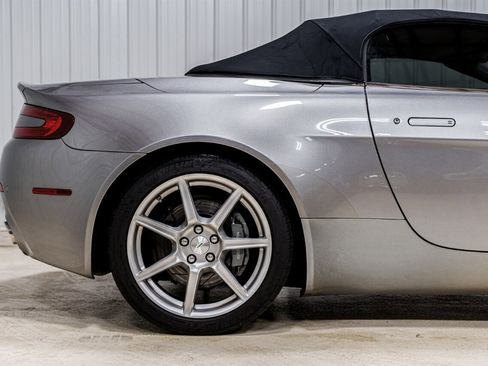 Used 2008 Aston Martin V8 Vantage Roadster image 24