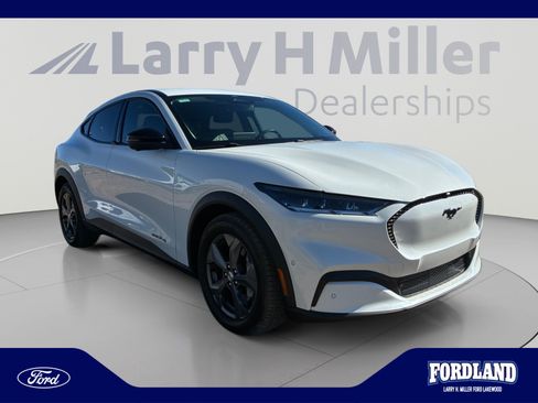 Used 2023 Ford Mustang Mach-E Select AWD/4WD image 7