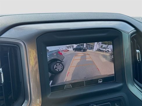 Used 2025 Chevrolet Silverado 1500 Custom image 15