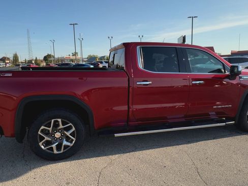 Used 2024 GMC Sierra 1500 SLT w/ SLT Premium Plus Package image 9