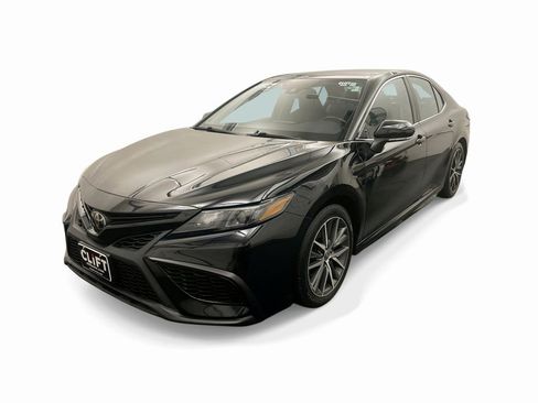Used 2022 Toyota Camry SE w/ Convenience Package image 30