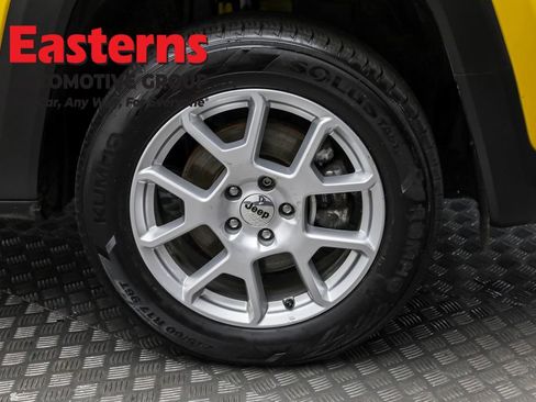 Used 2023 Jeep Renegade Latitude image 31