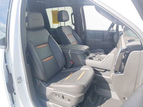 Used 2024 GMC Sierra 2500 AT4 w/ AT4 Premium Plus Package image 36