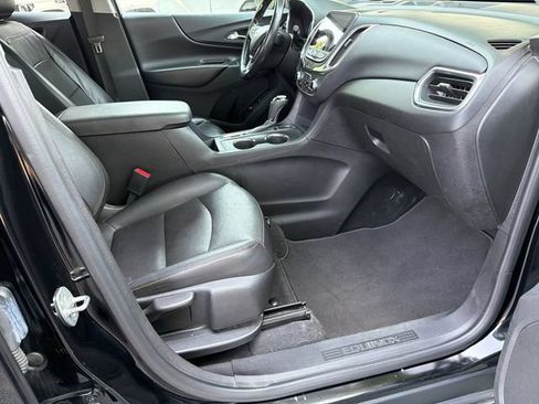 Used 2020 Chevrolet Equinox LT w/ Midnight Edition FWD image 13