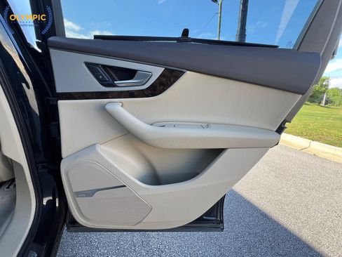 Used 2018 Audi Q7 2.0T Premium AWD/4WD image 58