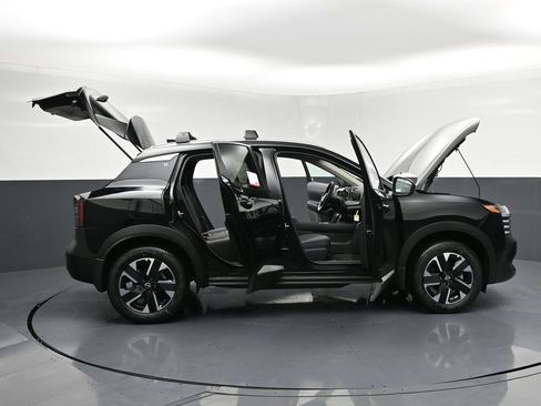 New 2026 Nissan Kicks SV w/ Cold Weather Package image 32
