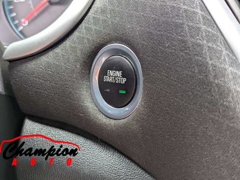 Used 2022 Chevrolet Malibu LT FWD image 29
