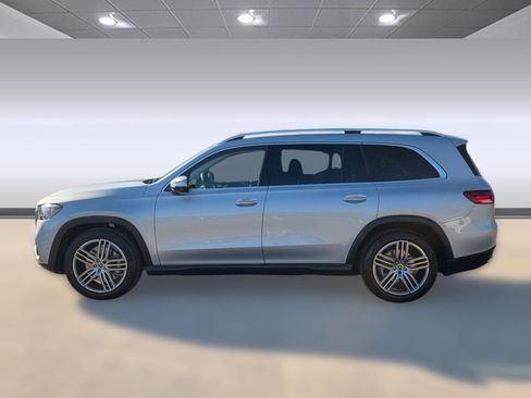 Certified 2026 Mercedes-Benz GLS 450 4MATIC image 2