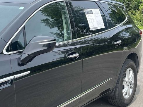 Used 2019 Buick Enclave Essence AWD/4WD image 17