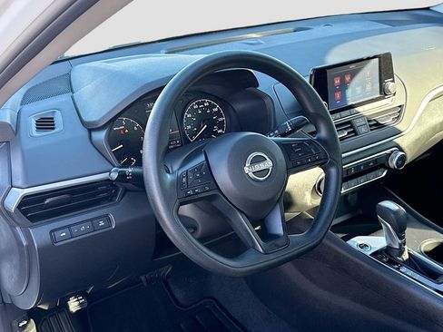 Used 2023 Nissan Altima 2.5 S image 26