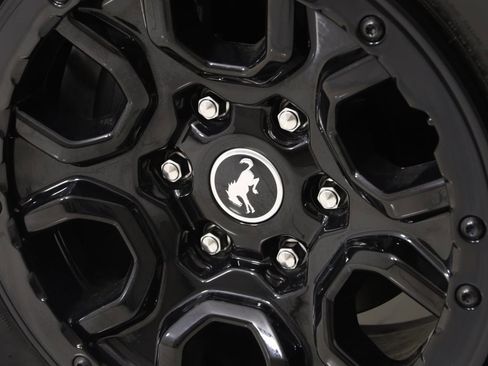 Used 2022 Ford Bronco Wildtrak image 16