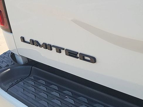 Used 2023 RAM 2500 Limited AWD/4WD image 15