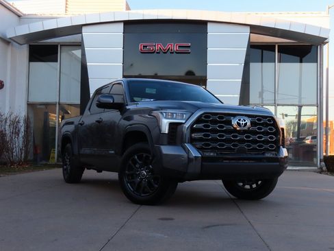 Used 2023 Toyota Tundra Platinum image 1