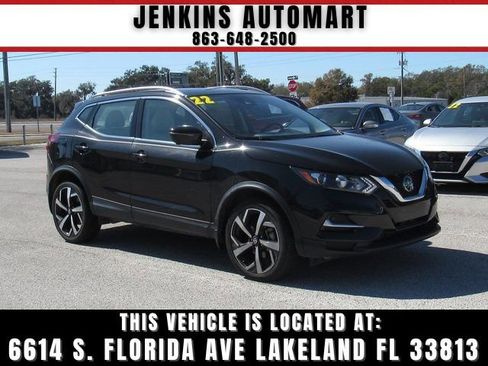 Used 2022 Nissan Rogue Sport SL image 1