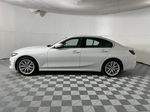 Used 2024 BMW 330e RWD image 5