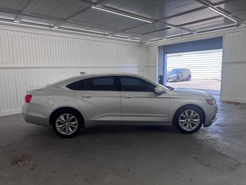 Used 2019 Chevrolet Impala LT FWD image 4