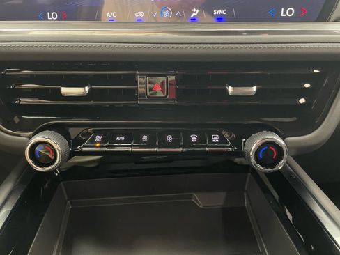 New 2026 Chevrolet Suburban LS w/ Max Trailering Package AWD/4WD image 6
