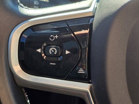 Used 2021 Volvo XC90 T6 Inscription w/ Lounge Package image 13