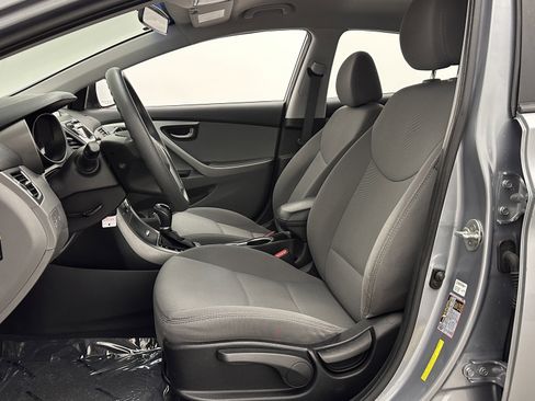 Used 2016 Hyundai Elantra SE image 12